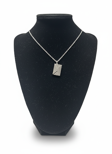 Envelope message necklace